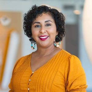 Meet your Posher, Ivonne